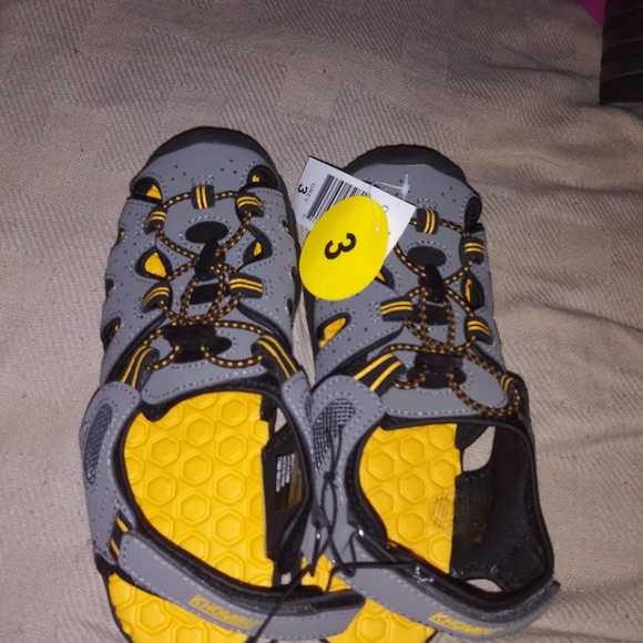 brand new KHOMBU  sandals - Picture 2 of 3